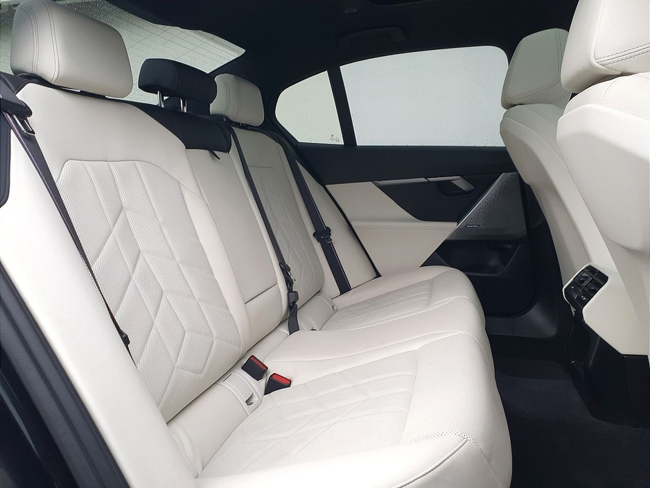 2024 BMW 5 Series 530e M Sport €67,995