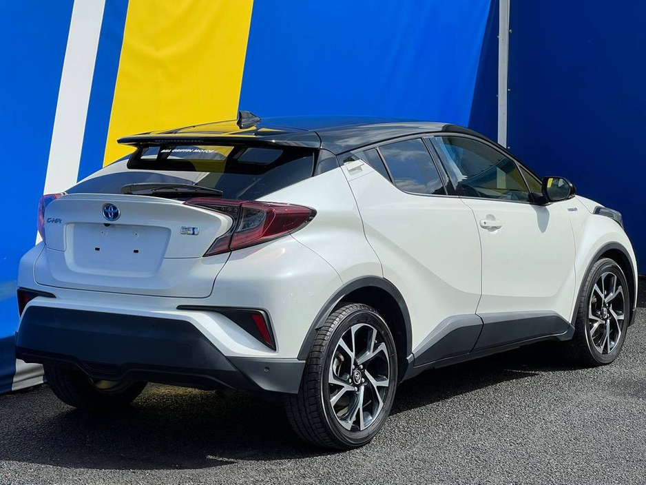 2018 Toyota C-HR 1.8 HYBRID AUTO // HEATED SEATS // 2 YEAR NCT // 18" DIAMOND CUT ALLOYS €20,750