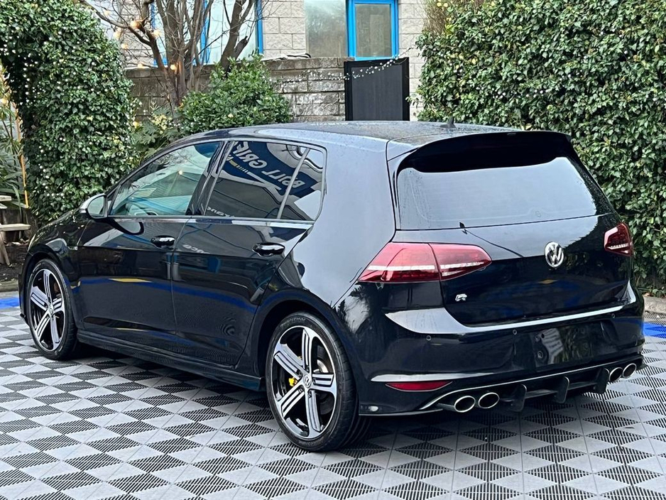 2015 Volkswagen Golf R 4MOTION 2.0 TSI // 300 BHP // CADIZ DIAMOND CUT ALLOYS // LEATHER HEATED SPORT SEATS €25,900