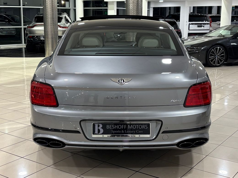 2025 Bentley Flying Spur 3.0 V6 E-HYBRID AZURE=AS NEW//HUGE SPEC=PAN ROOF//BALANCE OF BENTLEY WARRANTY=ONLY €150 ANNUAL ROAD TAX//TAILORED FINANCE PACKAGES AVAILABLE=TRADE INS €249,995