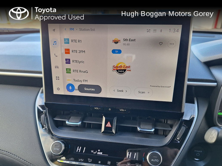 2024 Toyota Corolla Cross CROSS 1.8 LUNA €37,950