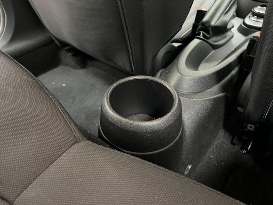 2016 MINI Cooper 1.2 Automatic, Reversing camera €13,895