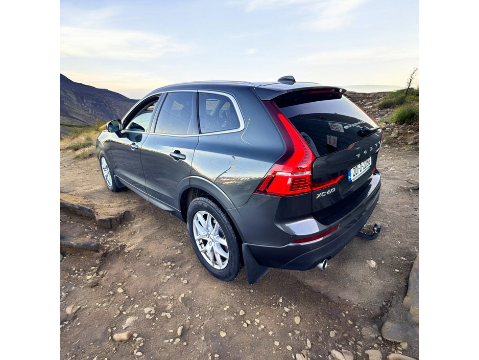 2020 Volvo XC60 B4 (197hp) AWD Momentum Pro Auto €38,888