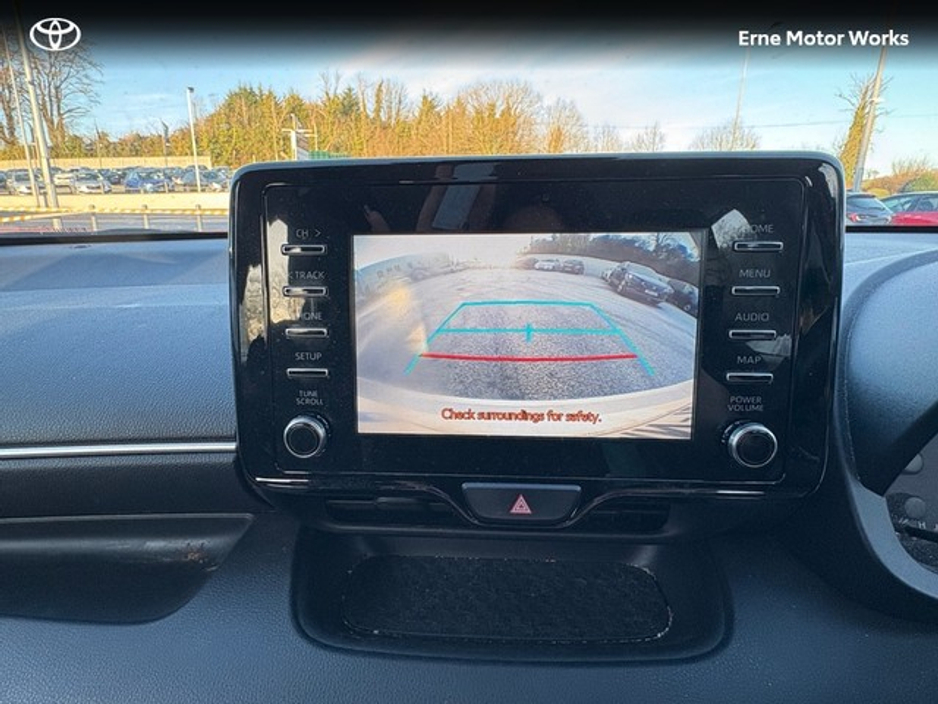 2023 Toyota Yaris YARIS 1.5 LUNA €20,950