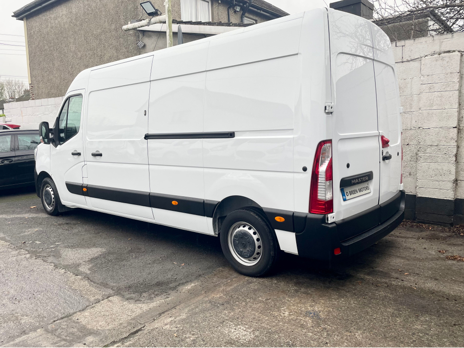 2023 Renault Master LM35 BUSINESS  2.3 BLUE DCI 135BHP FWD LWB €22,000