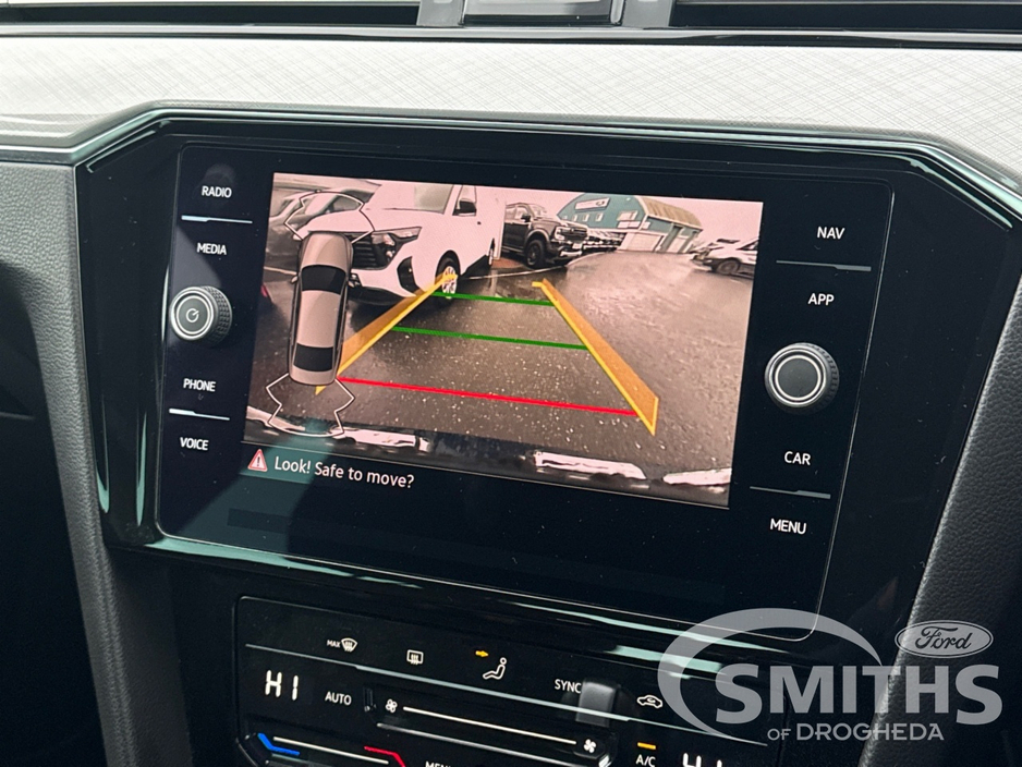 2022 Volkswagen Passat BUSINESS 2.0TDI 122PS **DSG AUTO** €27,950