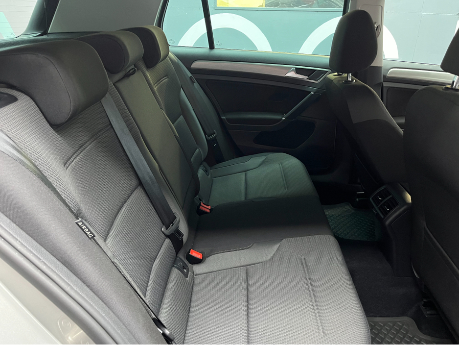 2016 Volkswagen Golf €15950 2016 VOLKSWAGEN GOLF 1.2 TSI CONFORTLINE CONNECT 1.2 AUTOMATIC / CRUISE CONTROL / REVERSE CAMERA €15,950