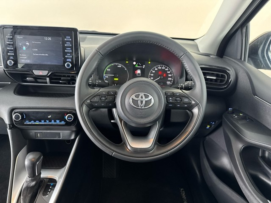 2022 Toyota Yaris HYBRID LUNA €22,950