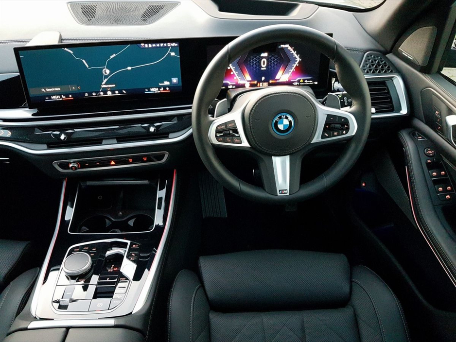 2025 BMW X5 xDrive50e M Sport €107,995