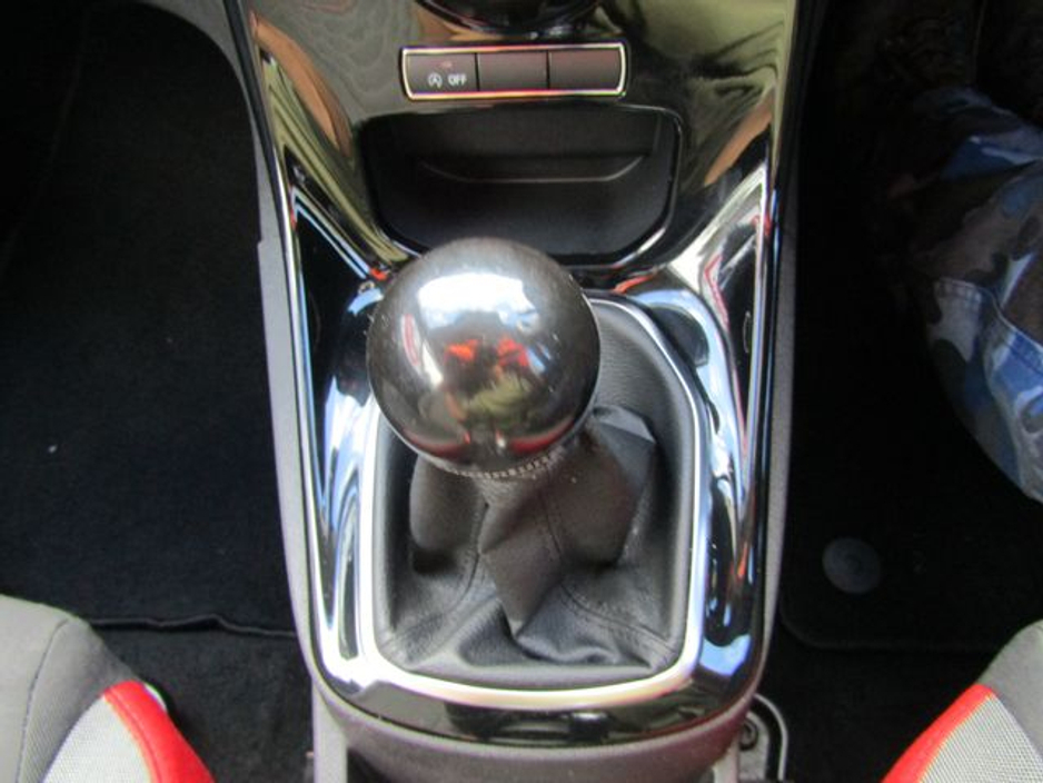 2016 Ford Fiesta Zetec-s 1.0 125PS S/s5spd 3DR €10,950