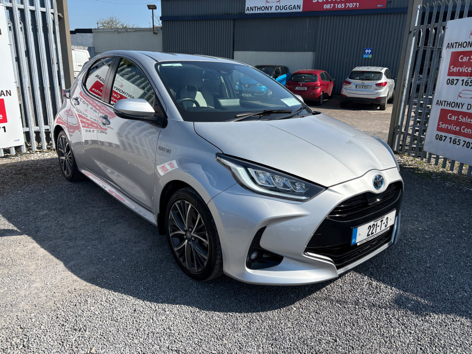 2022 Toyota Yaris 1.5 Hybrid 5Dr Platinum €21,995