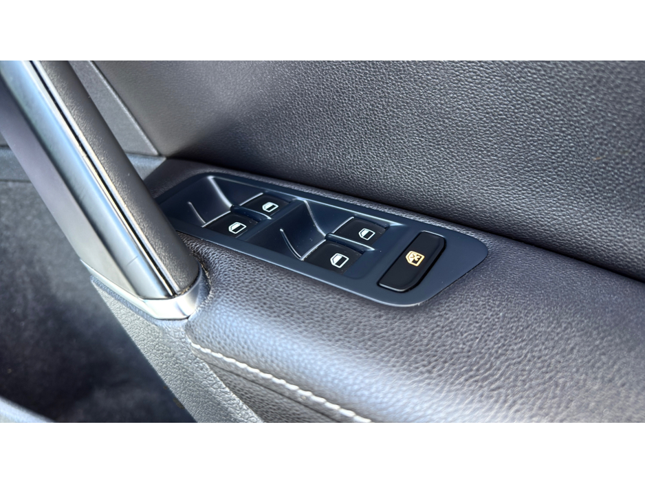 2015 Volkswagen Golf GOLF R 300BHP / AUTO / DSG / 4MOTION / LEATHER / 12MONTH WARRANTY / 90,000 €24,900