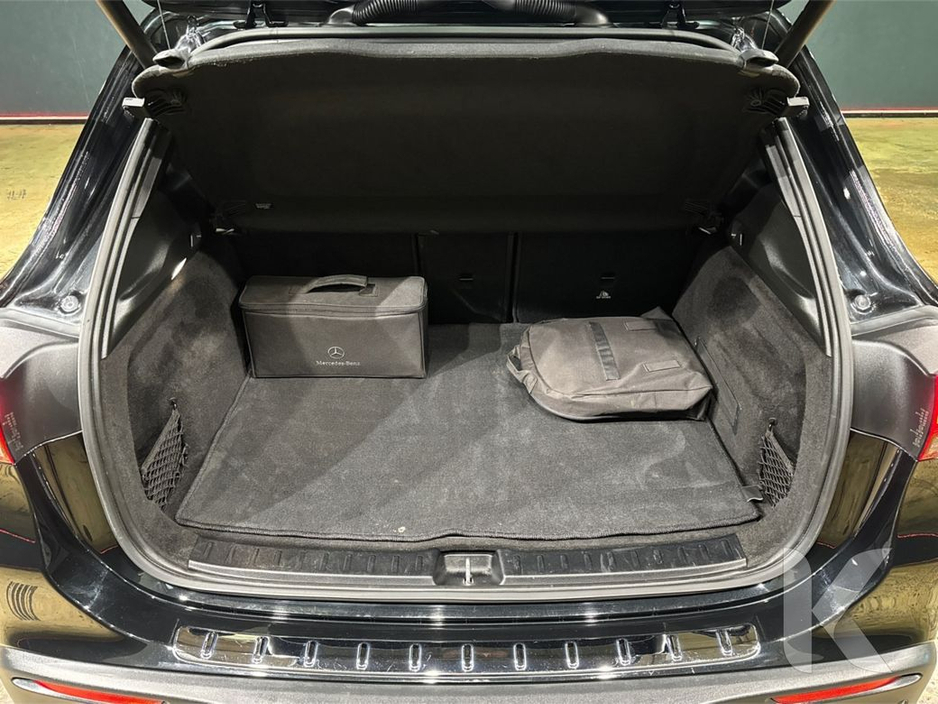 2022 Mercedes-Benz EQA EQA 250 AMG LINE - HEATED SEATS - REVERSE CAMERA - AMBIENT LIGHTING - ELECTRIC TAILGATE €28,950