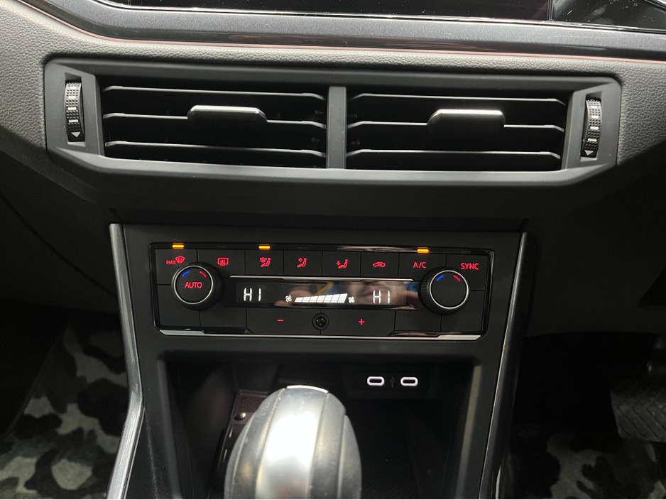 2021 Volkswagen Polo €19950! 2021 VOLKSWAGEN POLO TSI HIGH LINE 1.0 / PADDLE SHIFTERS / CRUISE CONTROL / REVERSE CAMERA €19,950