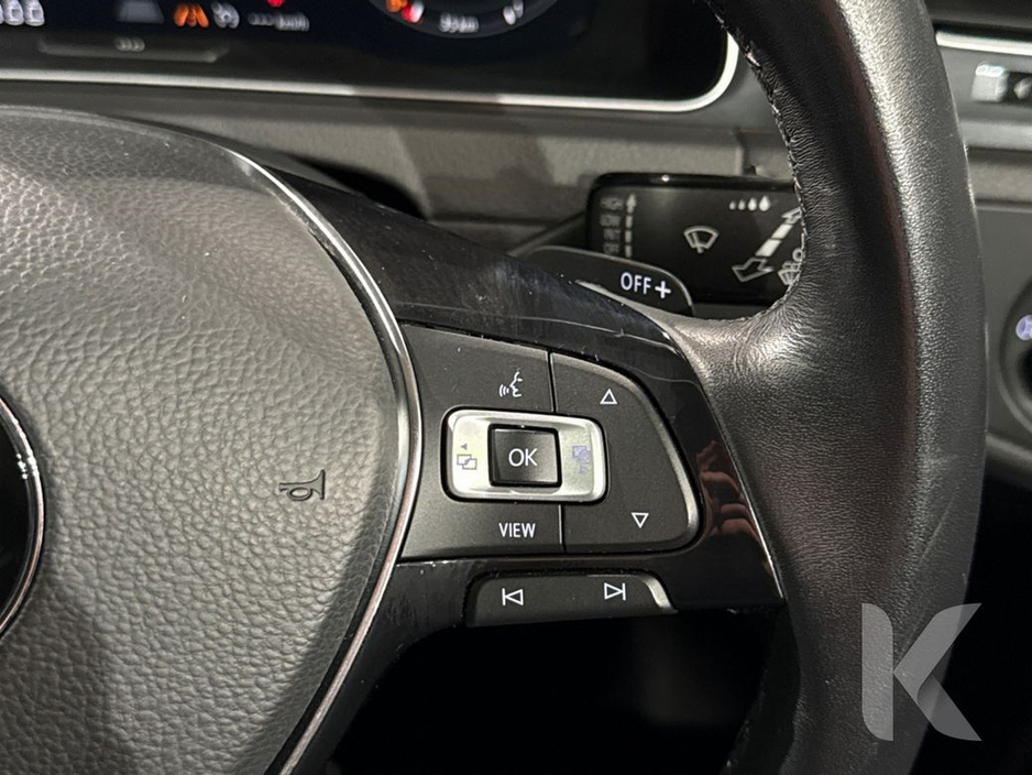 2020 Volkswagen Golf COMFORT LINE MEISTER - UPGRADED FACTORY ALLOYS - CRUISE CONTROL - REVERSE CAMERA - DIGITAL DASH €21,950