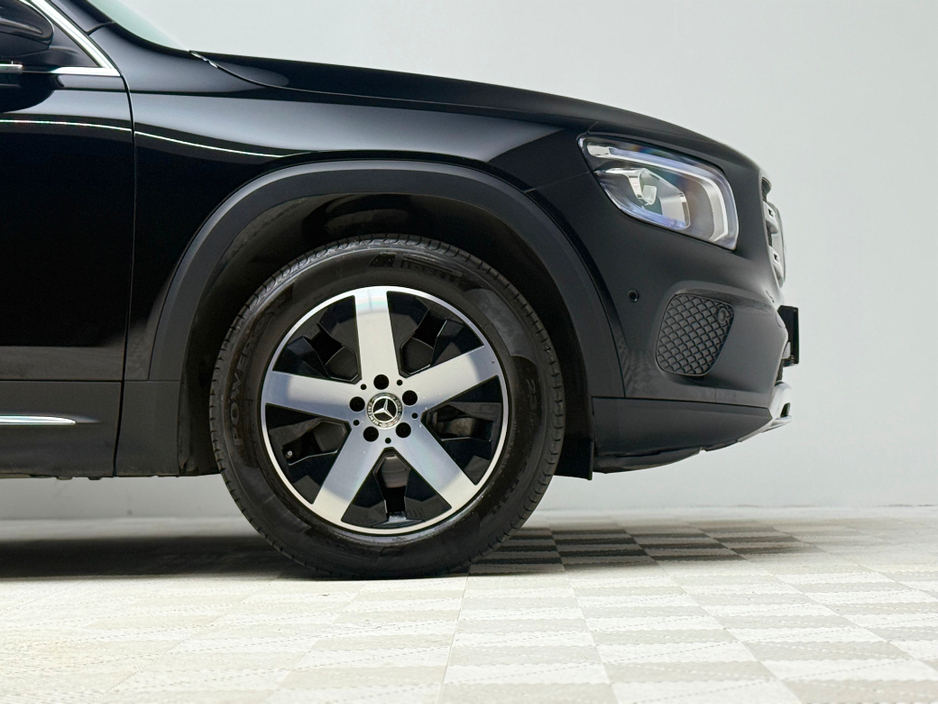 2023 Mercedes-Benz GLB GLB 200 €39,990