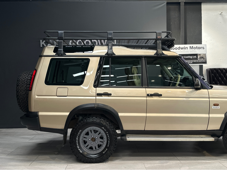 2004 Land Rover Discovery D2 TD5 HSE AUTO 7 SEATER €24,950