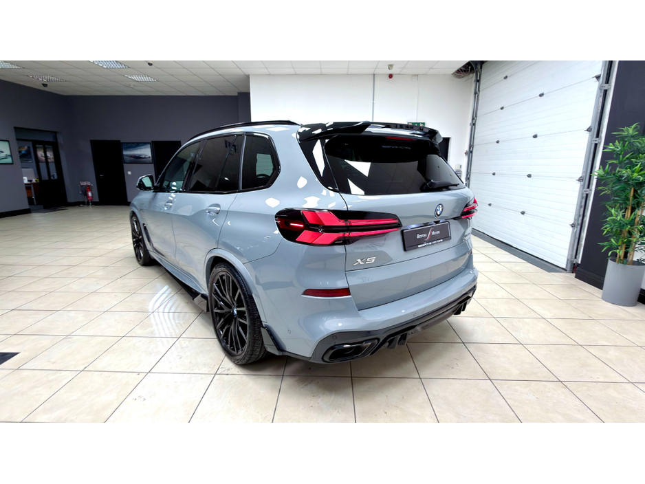 2025 BMW X5 XDRIVE50E M SPORT AUTO €99,250