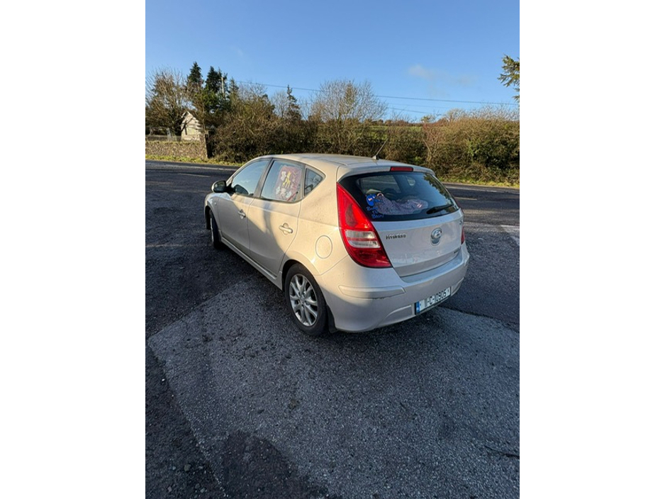2011 Hyundai i30 1.6 DELUXE D 5DR €5,999