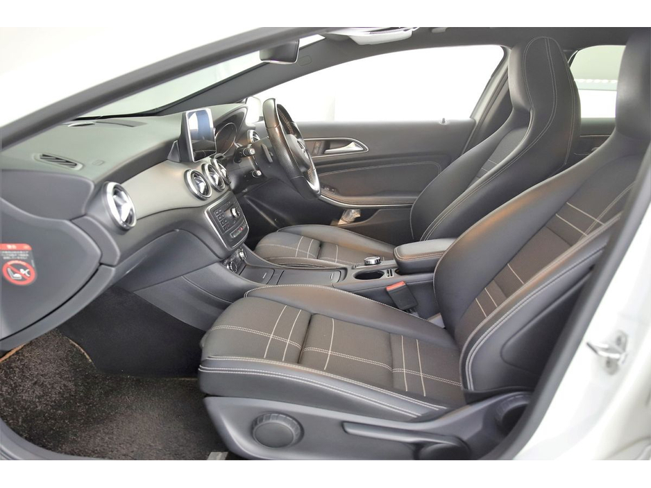 2016 Mercedes-Benz GLA Class GLA 180 *HALF LEATHER*REVERSE CAM*PARK SENSORS* €18,890