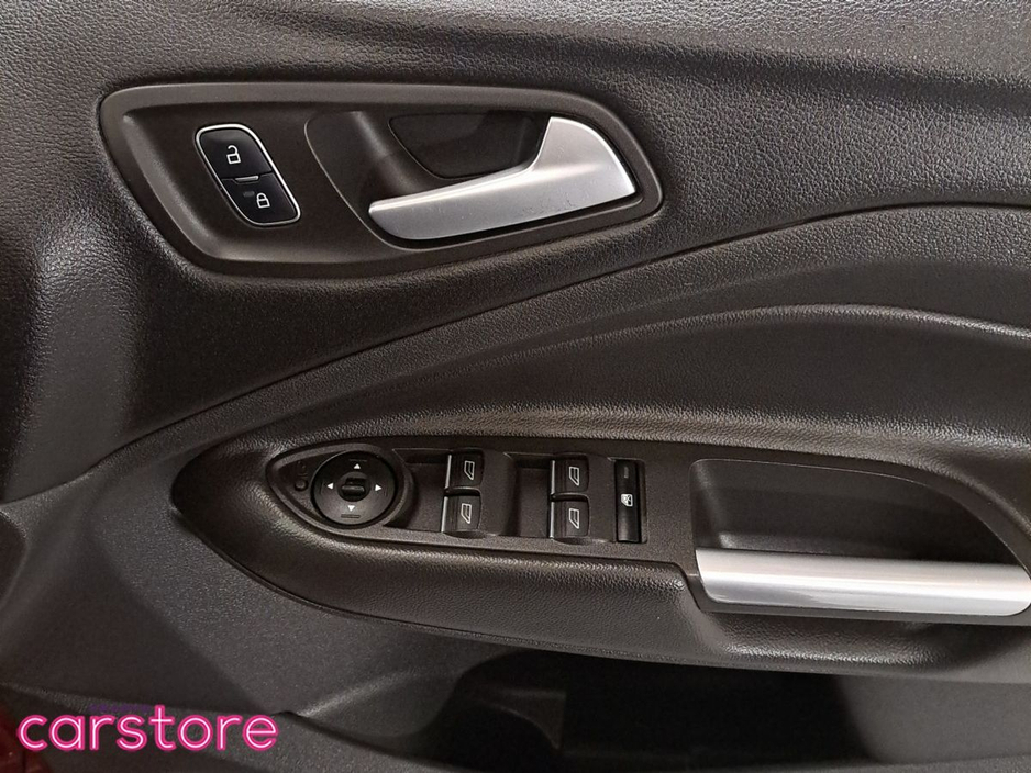 2017 Ford Kuga 1.5TDCi 120PS FWD ST-Line €19,880