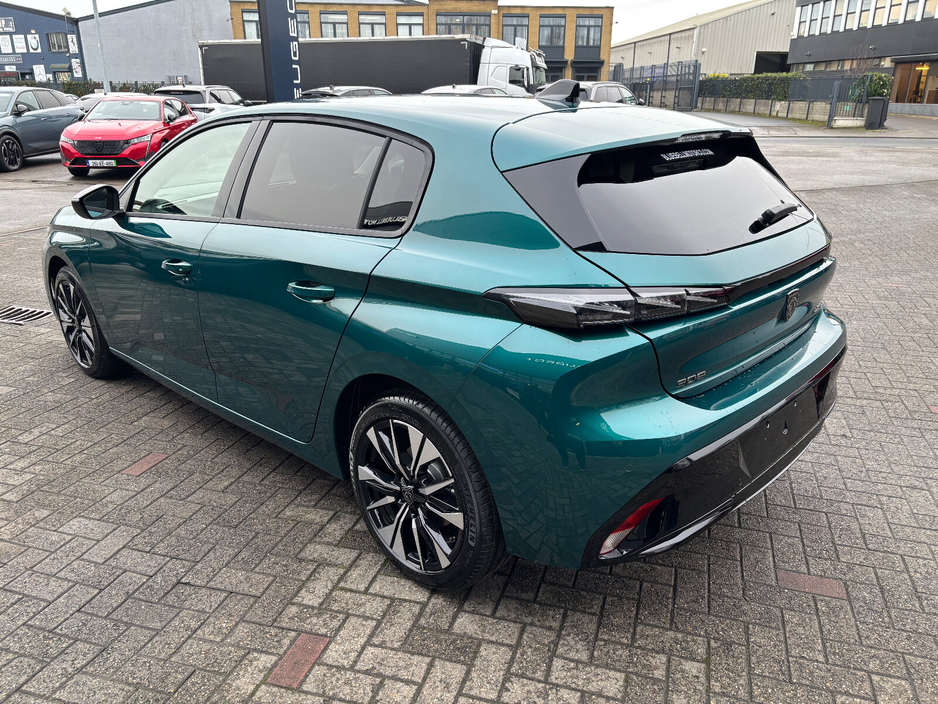 2026 Peugeot 308 1.2 MHEV 145BHP e-DCS6 Allure €35,100