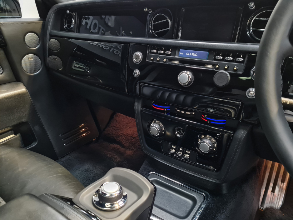 2007 Rolls-Royce Phantom 6.75 V12  MANSORY €99,950