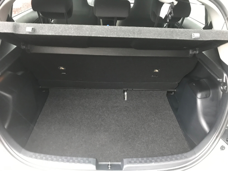 2020 Toyota Aqua AQUA 1.5 HYBRID €13,950