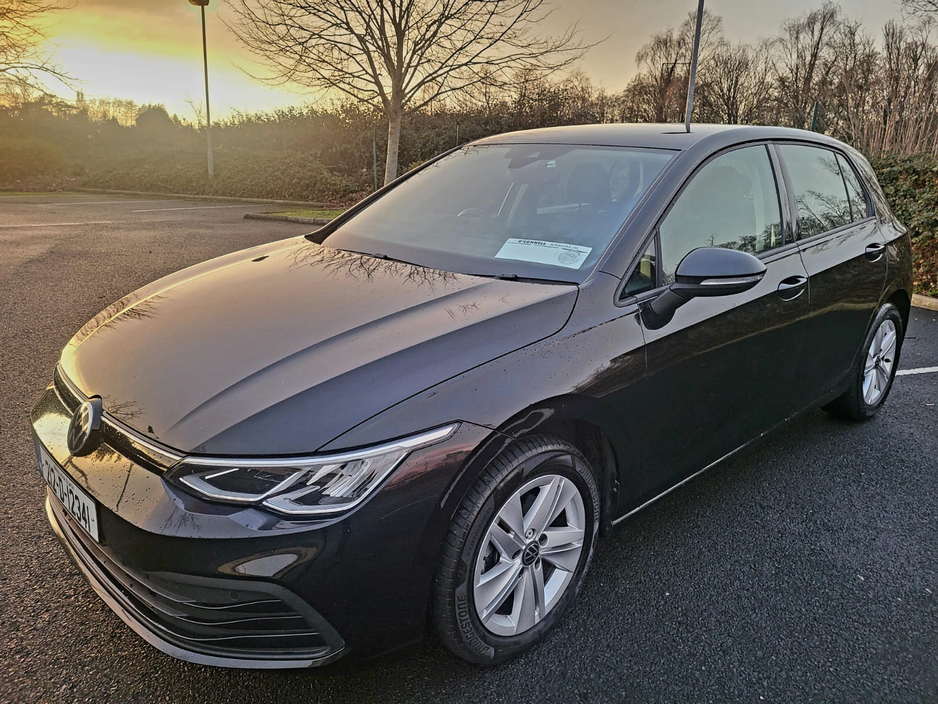 2021 Volkswagen Golf  €14,999