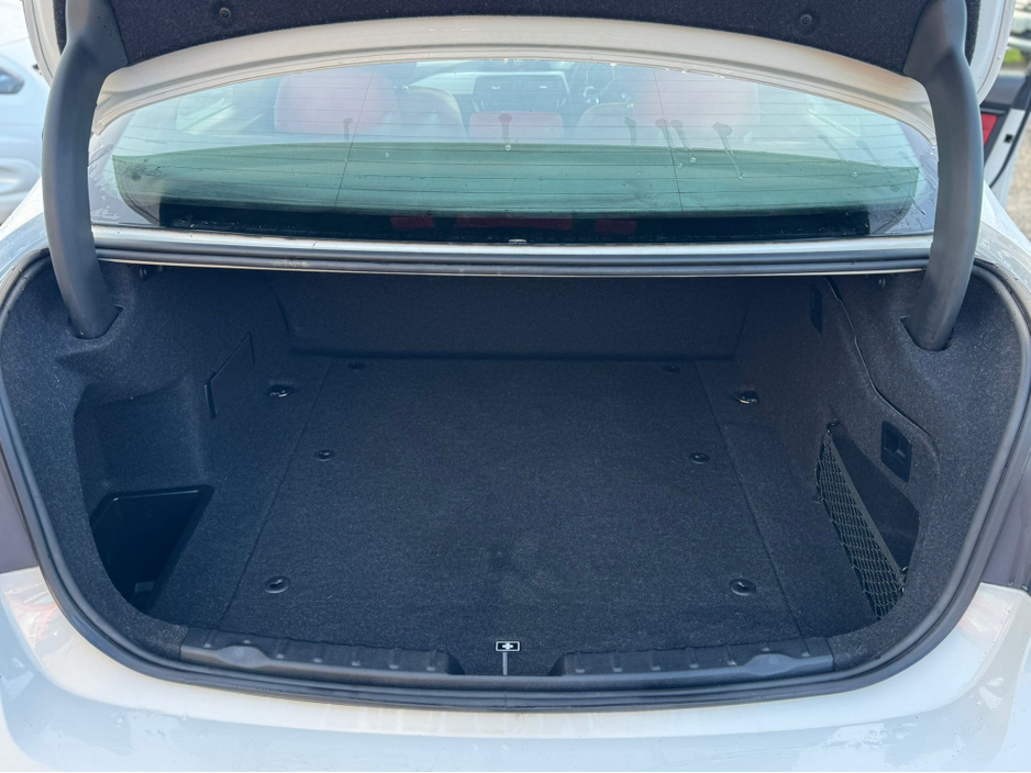 2017 BMW 3 Series M SPORT RED LEATHER TOP SPEC €14,950