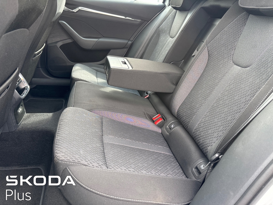 2023 Skoda Octavia COMBI STYLE 2.0 TDI 115HP 5DR €33,750