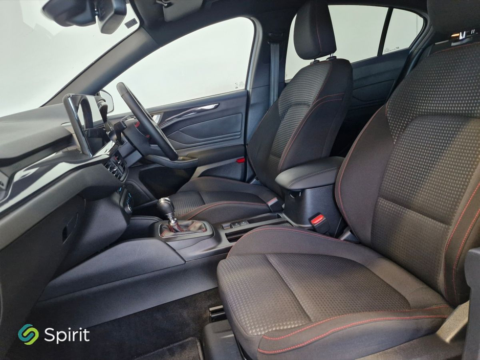 2024 Ford Focus ST-LINE €25,900