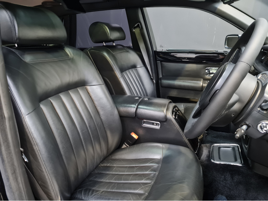 2007 Rolls-Royce Phantom 6.75 V12  MANSORY €99,950