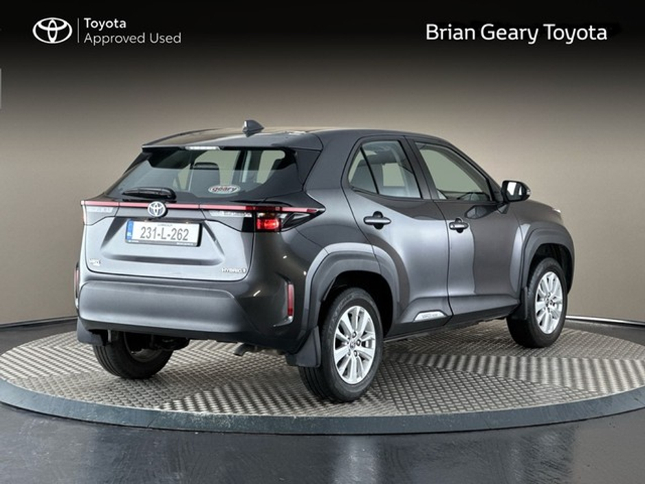 2023 Toyota Yaris Cross HYBRID LUNA €26,950