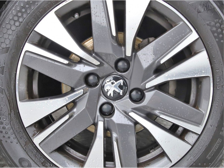 2018 Peugeot 2008 1.6 BLUE HDI 100BHP ALLURE 5SPD *HALF LEATHER*PANORAMIC ROOF* €12,890