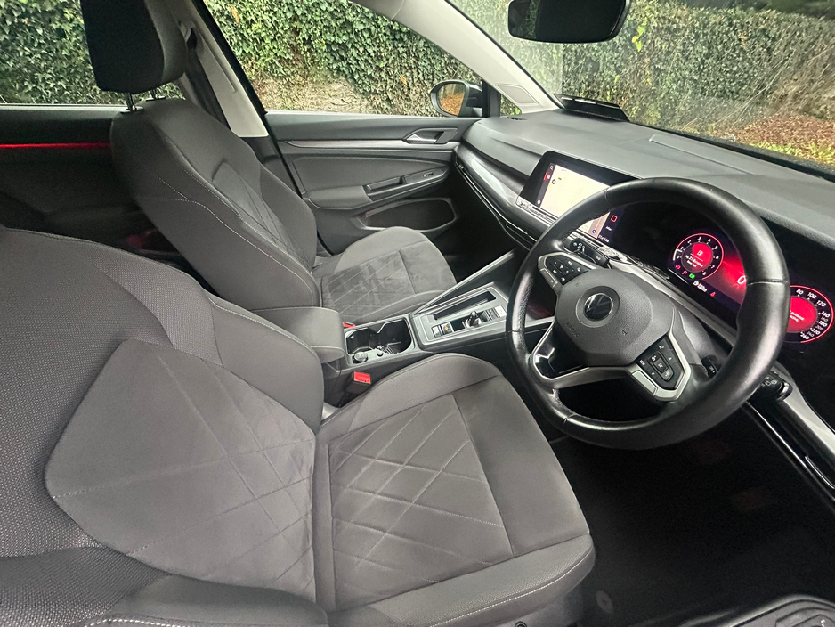 2020 Volkswagen Golf  €22,850