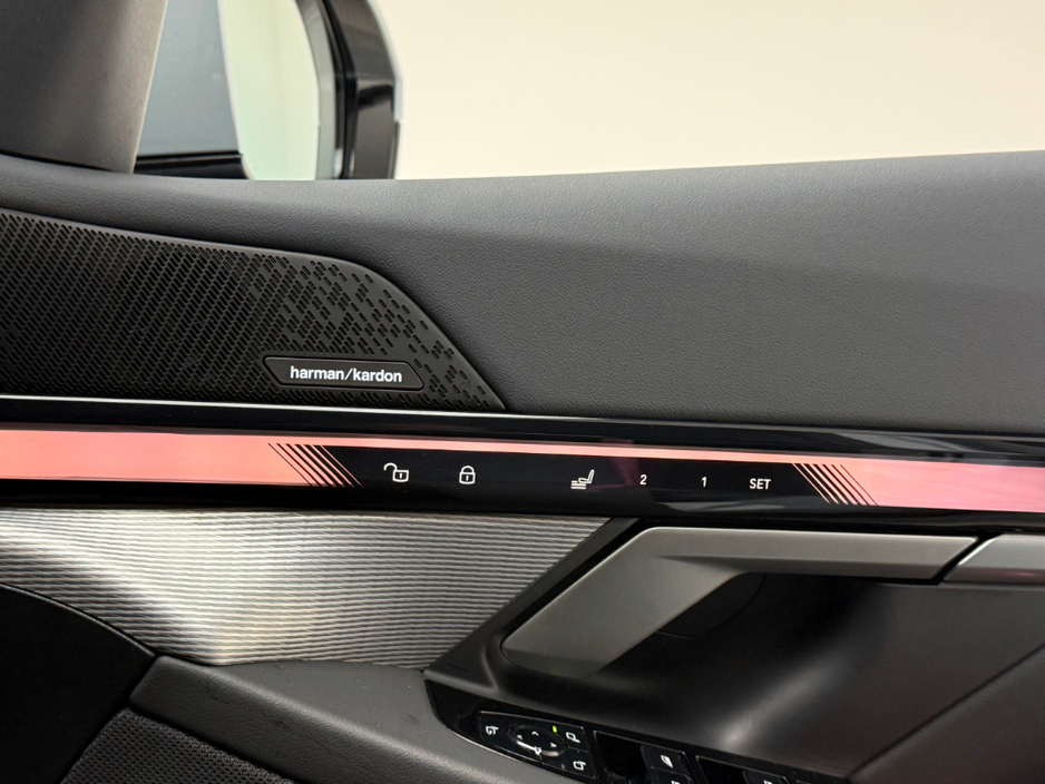 2025 BMW 5 Series 530E M SPORT €71,990