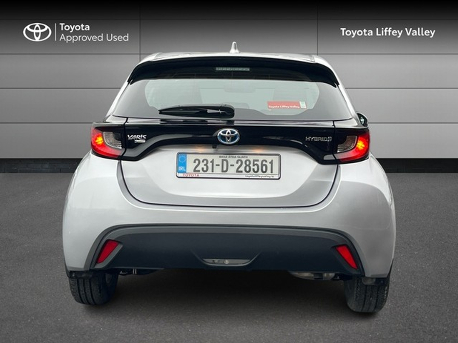2023 Toyota Yaris 1.5 HYBRID LUNA 4DR AUTO €23,950