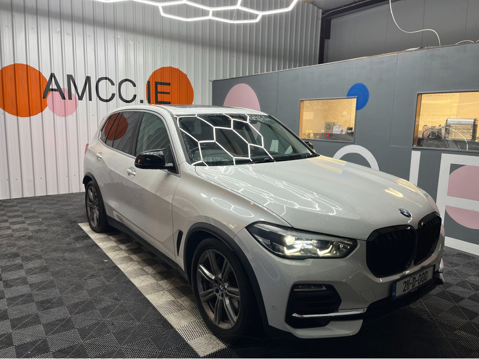 2021 BMW X5 €49950! 2021 BMW X5 xDRIVE45E 3.0 AUTOMATIC / CRUISE CONTROL / 360° PARKING CAMERA / ELECTRIC MEMORY & HEATED SEATS / PANORAMIC SUNROOF / AMBIENT LIGHTS €49,950