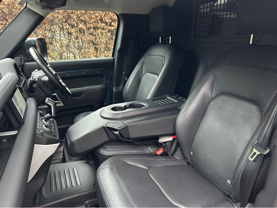 2023 Land Rover Defender 3.0D 110 SE 3 Seat Commercial €50,365