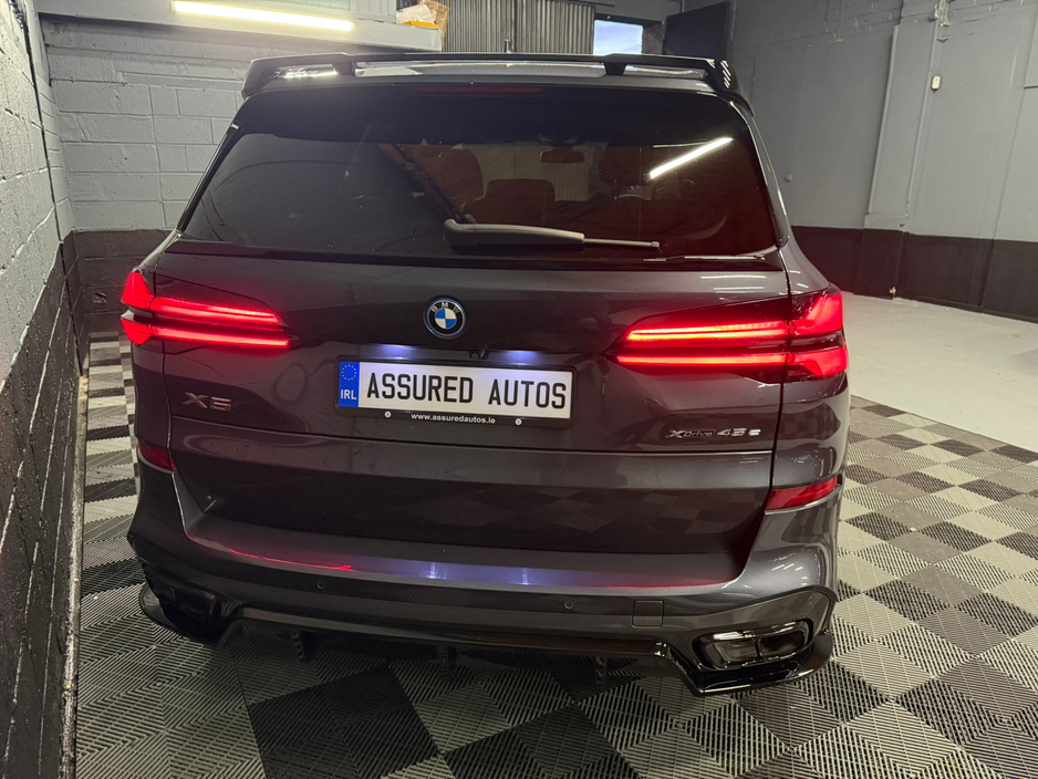2022 BMW X5 xDrive45e M Sport €52,900
