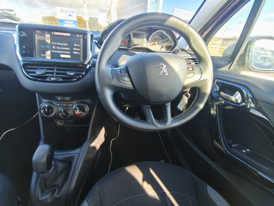 2013 Peugeot 208 1.0 VTI 68 bhp Active €6,500