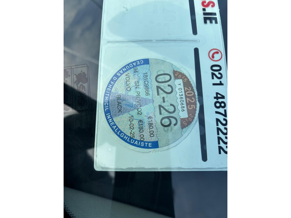 2018 Volvo V40 RESERVE  DEPOSIT  D2 MOMENTUM ED 5DR  ONE   OWNER   /  FULL  VOLVO  SERVICE  SERVICE  HISTORY