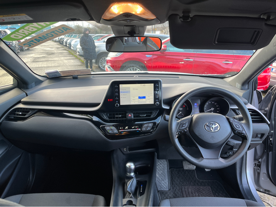 2020 Toyota C-HR S HYBRID AUTOMATIC 1.8 PETROL //ADAPTIVE CRUISE CONTROL//KEYLESS ENTRY//REVERSE CAMERA// €21,950