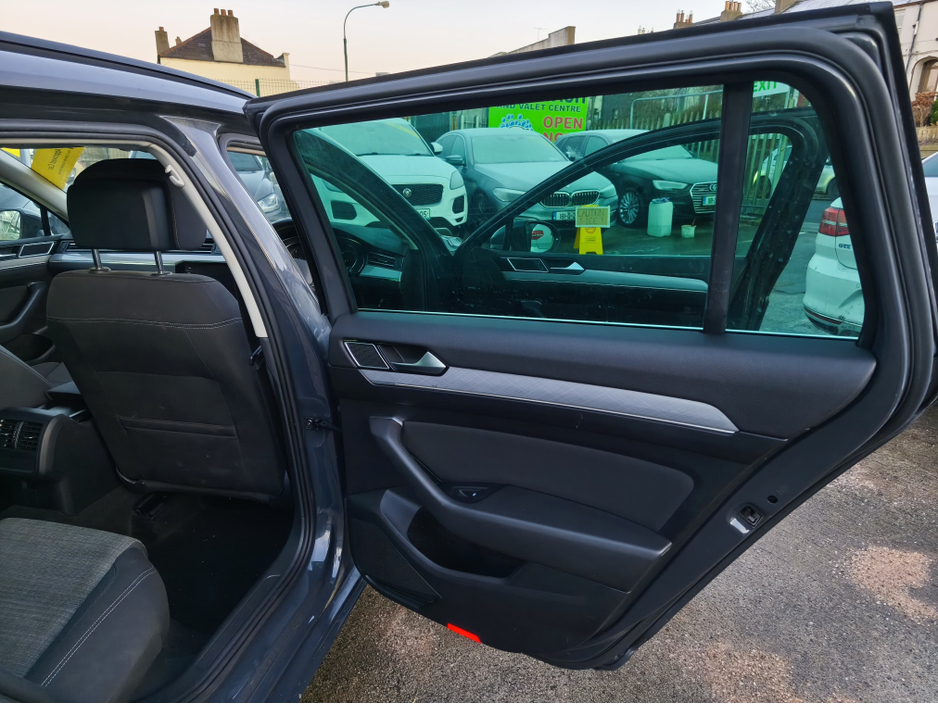 2021 Volkswagen Passat ESTATE BUS 2.0 TDI MANUAL 6SPEED FWD AA Approved 1 Year Warranty €19,950