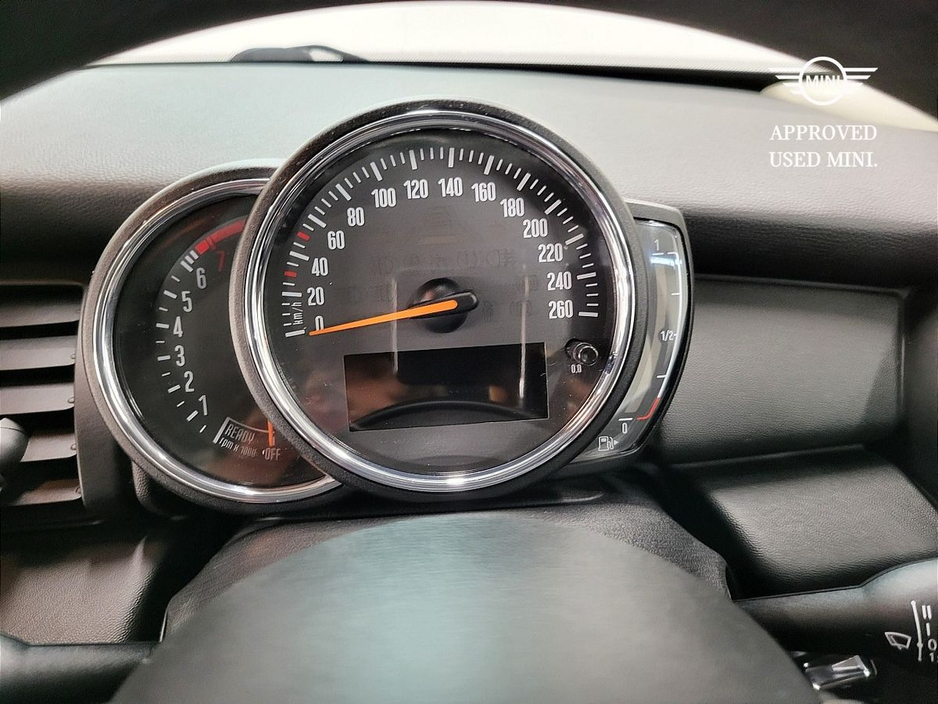 2018 MINI Hatch 3-Door One €15,975