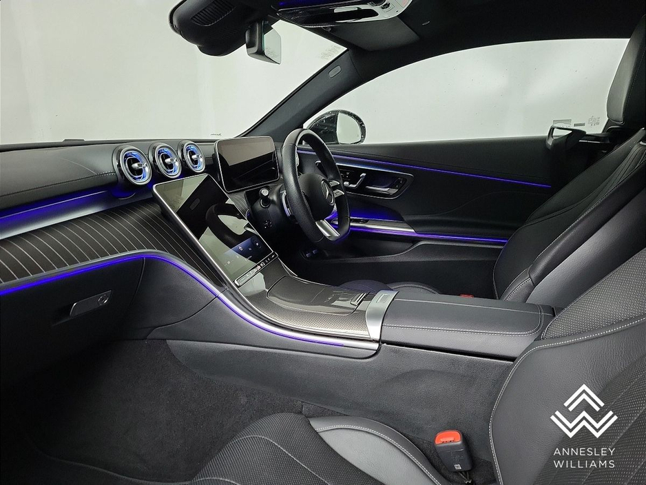 2025 Mercedes-Benz CLE CLE300e AMG Line Premium + €75,950