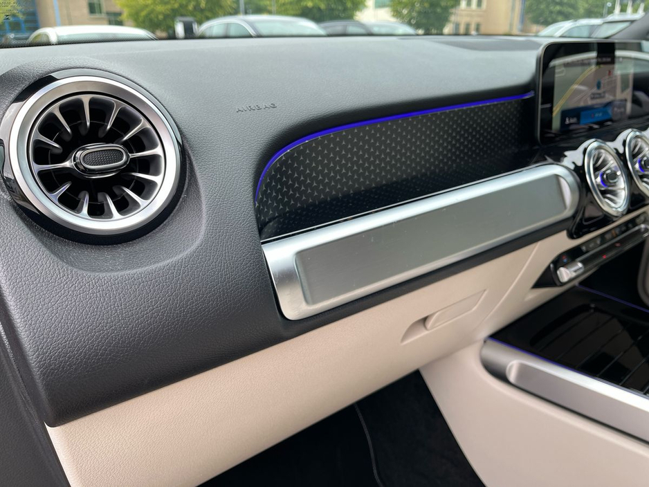 2025 Mercedes-Benz GLB 200D Progressive Line 7 Seater SUV *Saving €12,134 from New* €59,950