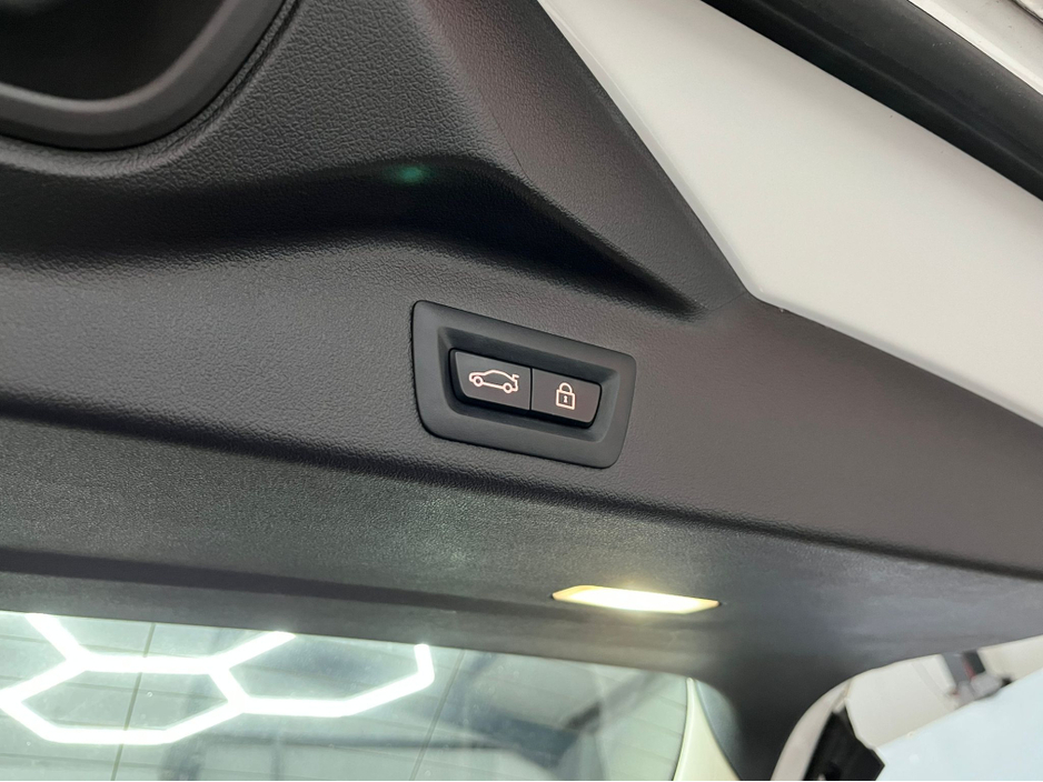 2021 BMW X5 €52950 2021 BMW X5 xDRIVE 45E -PANORAMIC ELECTRIC ROOF - HEATED ELECTRIC MEMORY SEATS - CRUISE CONTROL - REVERSE CAMERA - SPLIT ELECTRIC TAILGATE - REAR SUNBLINDS - REVERSE CAMERA €52,950