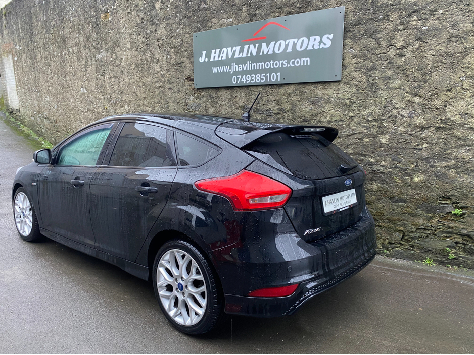 2017 Ford Focus 1.5 ST-LINE TDCi 120 €13,995